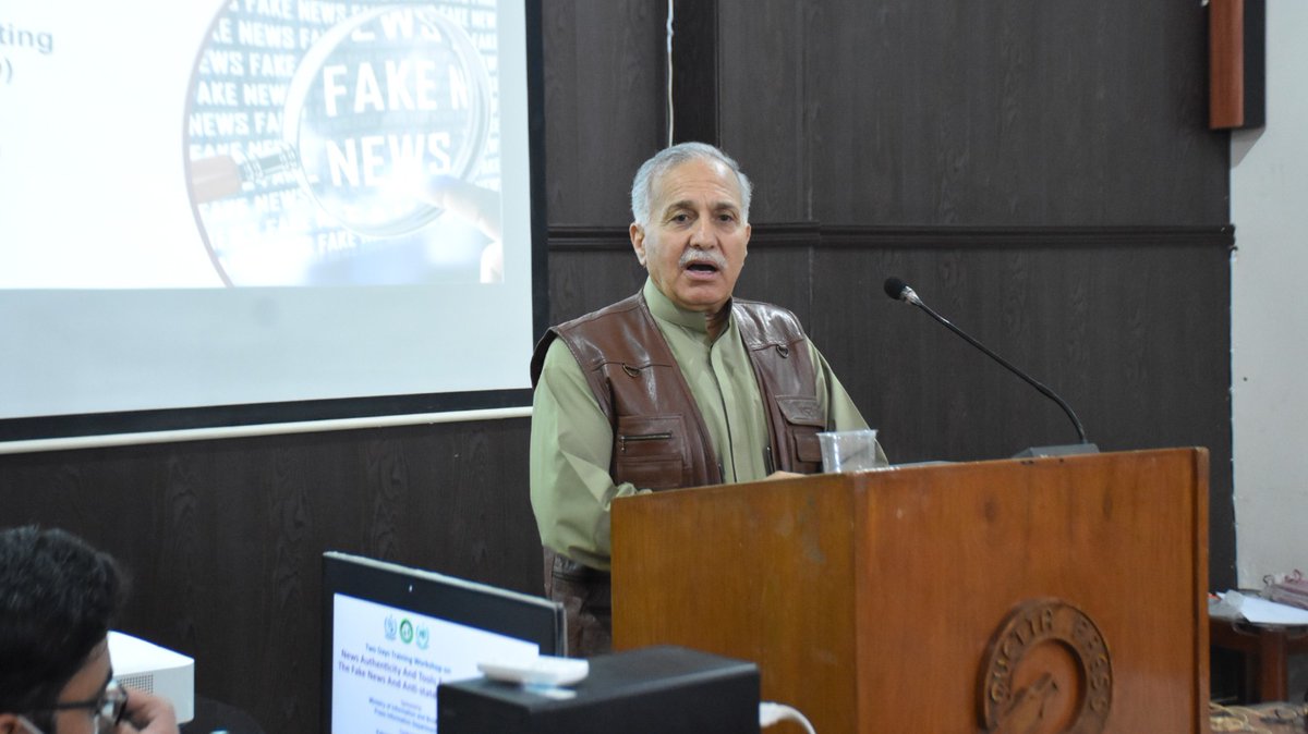 Pakistan_PIC's tweet photo. Two days training workshop on "News authenticity and tools to counter fake news and Anti-State Propaganda" organized by Pakistan Information Center, Quetta. Journalists and Media professionals from renowned organizations participated in the workshop. #PIC #TrainingandDevelopment https://t.co/hhibcGWTVT