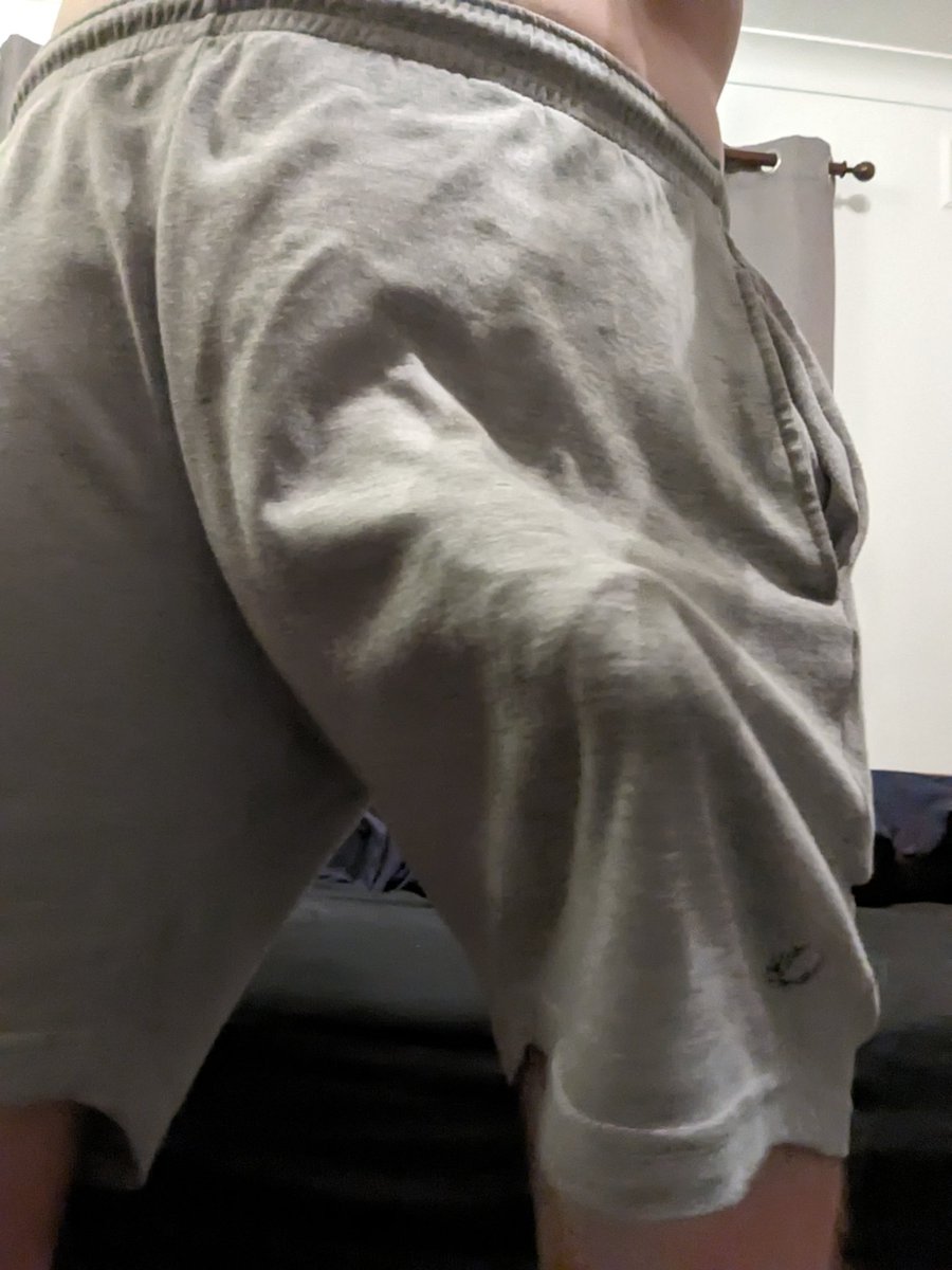 HardandSticky's tweet photo. Which bulge is better? Loose shorts or tight boxers. https://t.co/CYAwQD02qz
