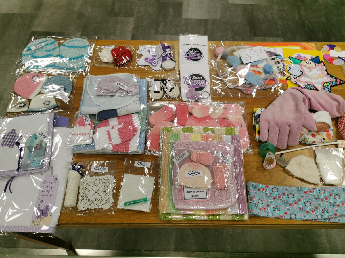 Una muestra de todo lo que podéis encontrar en el Mercadillo Artesano que abre hoy. Os esperamos en C/ Sixto Celorrio, 1.