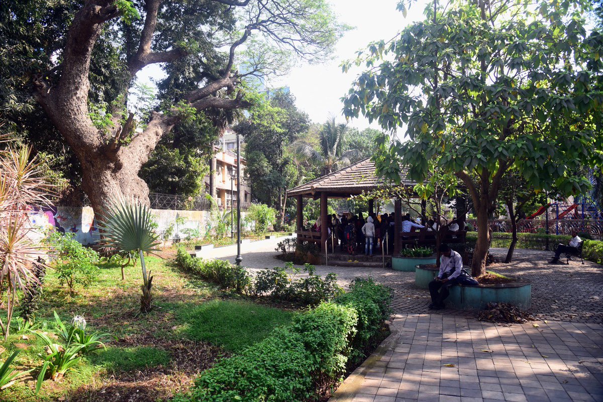 ALM107Bandra's tweet photo. Citizens of this area have a lot of hope and faith in MLA Adv. Ashish Shelar and Mrs. Swapna Mhatre, to convince MMRDA to not only move the Metro station away from HP Junction but also save Sadhu Vaswani Garden. @ShelarAshish @MhatreViru #bandra @MMRDAOfficial https://t.co/Rm9rC2J3rh