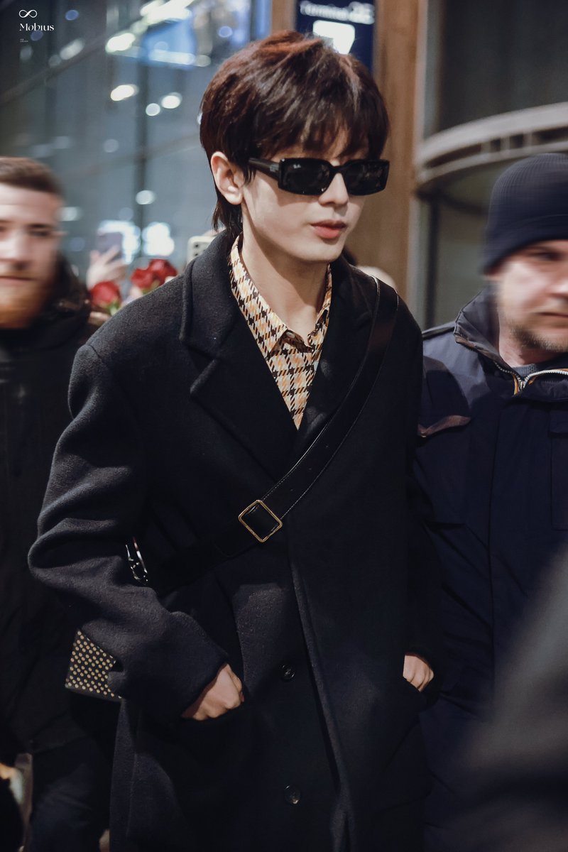 𝟐𝟎𝟐𝟑/𝟎𝟑/𝟎𝟐 𝐂𝐃𝐆🛬

paris fashion week <a href="/Lanvin/">LANVIN</a> 
CHENGYI IN PARIS 

#ChengYiPFW23
#ChengYiLanvinFW23