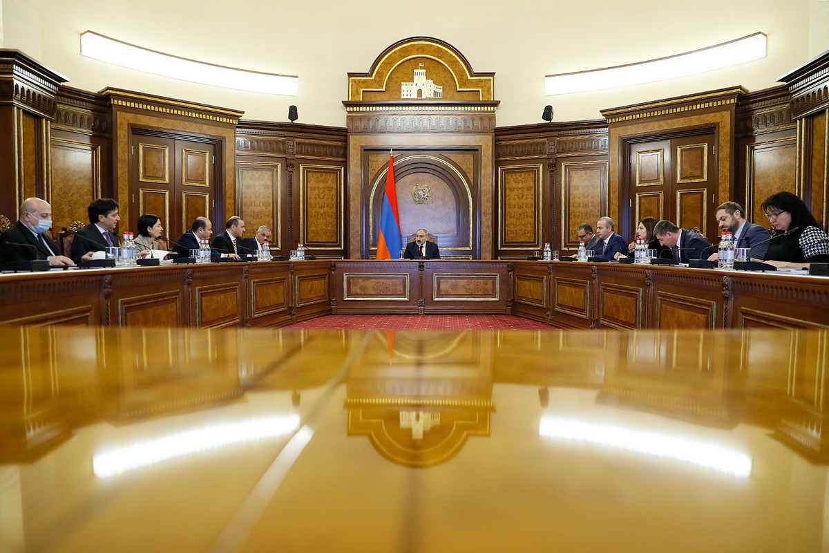 unfpaeecaro's tweet photo. #Armenia's new draft Demographic Strategy, developed with @UNFPA support, was presented to a government council chaired by Prime Minister @NikolPashinyan.
Key element is strengthening #DemographicResilience by building #HumanCapital.
📷: https://t.co/L4KV9Y42y9 https://t.co/AQe1OtnCop