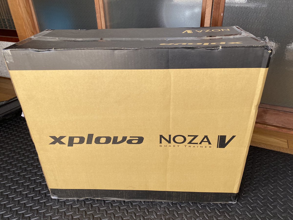 keichan_ikeda's tweet photo. 先日届いた、スマートトレーナーのnozavを開封！

これで室内でも、もがき倒せます！

#スマートローラー
#xplova 
#nozav 
@codeo10
@VC_FUKUOKA https://t.co/JaKHf4tgLT