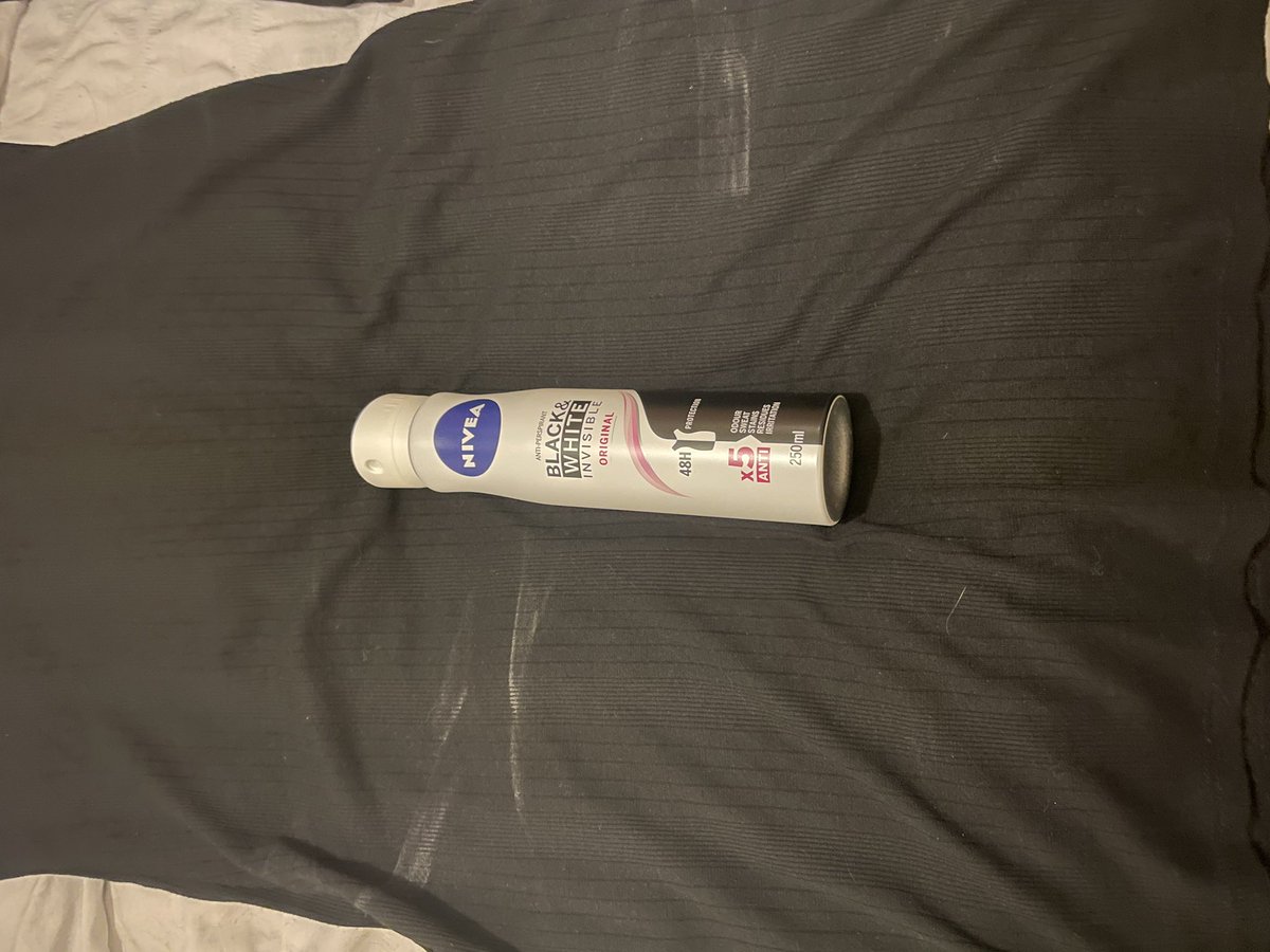 Someone is telling fibs #nivea