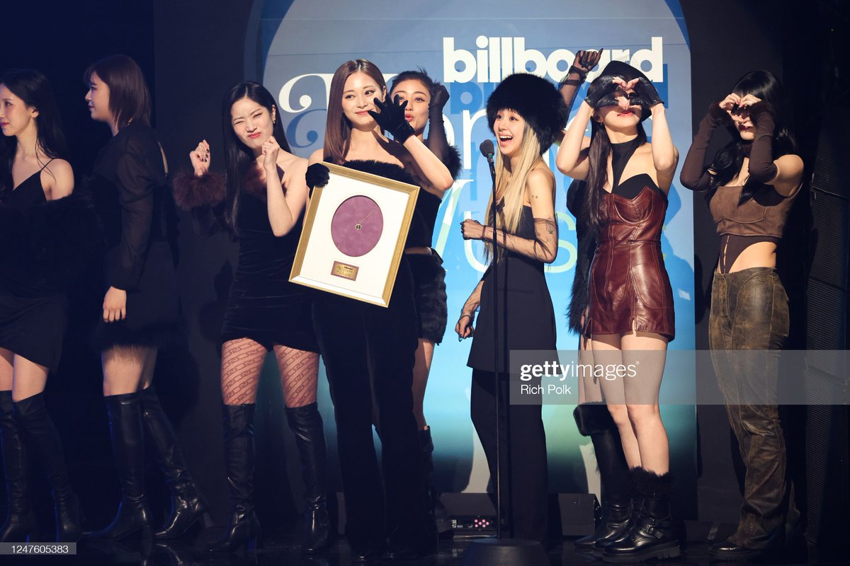 TWICE's photos at 2023 Billboard Women in Music

#TWICE_BreakthroughAward 
#BBWomenInMusic #트와이스 <a href="/JYPETWICE/">TWICE</a>