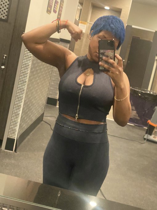 1 pic. New gym fit. https://t.co/scHymd8gD7