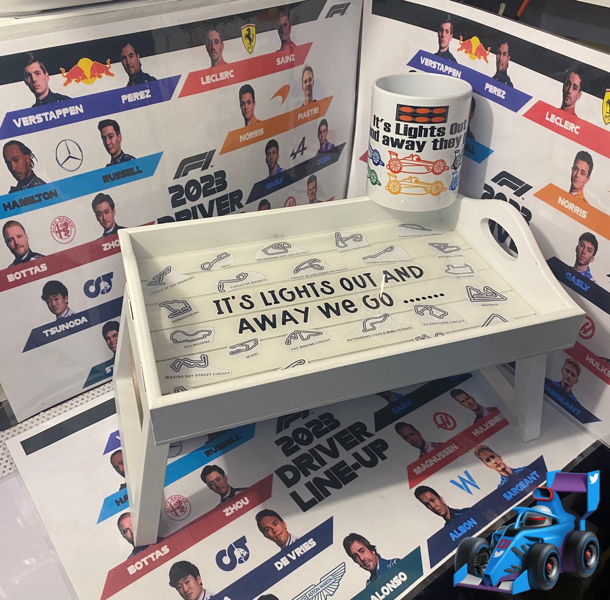 pspadmore's tweet image. @CroftyF1 @tedkravitz @MercedesAMGF1 @LewisHamilton Let the weekend begin! Cannot wait just need to get the snacks! #F1 #onlyliveonce #loveF1 #Nevergiveup #stillwerise