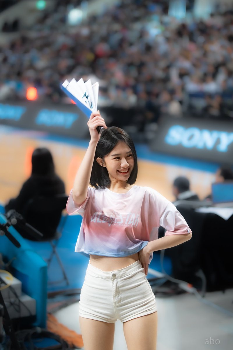 Ericchenn's tweet photo. 儀諪

#sony #a7m4 #50gm #索尼 #人像 #人像攝影 #film #flipagram #photography #photo #photo #photographer #cheerleading #cheer #電豹女 https://t.co/8w06enkpnb