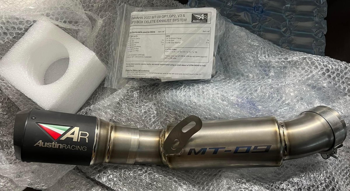 SuperbikeParts's tweet photo. 22 MT-09用 De-Cat GP3です。
GP1R black coatサイレンサー
black Tip
colour etching です。
#AustinRacing #オースティンレーシング #austinracingjapan #SuperbikePartsShop #バイク好きと繋がりたい #バイク好きな人と繋がりたい #YAMAHA #MT09 #ヤマハバイク #YAMAHAバイク https://t.co/qi1yfnvTHR