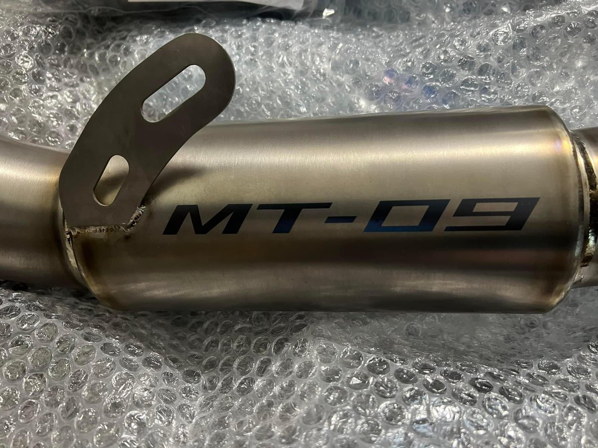 SuperbikeParts's tweet photo. 22 MT-09用 De-Cat GP3です。
GP1R black coatサイレンサー
black Tip
colour etching です。
#AustinRacing #オースティンレーシング #austinracingjapan #SuperbikePartsShop #バイク好きと繋がりたい #バイク好きな人と繋がりたい #YAMAHA #MT09 #ヤマハバイク #YAMAHAバイク https://t.co/qi1yfnvTHR