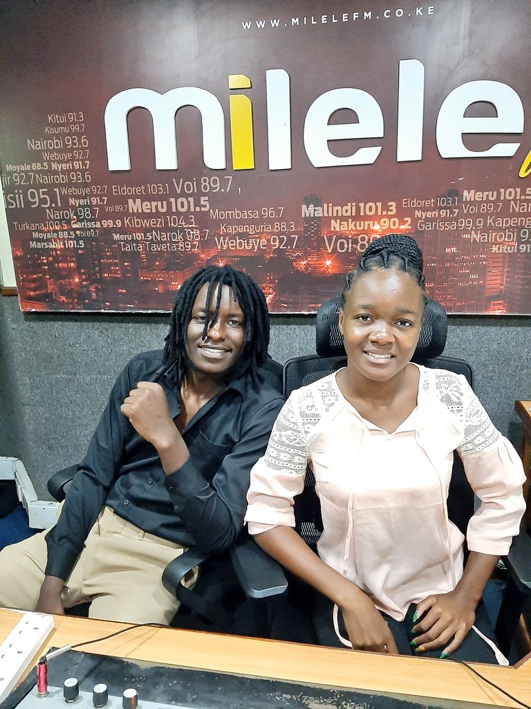 Ni wakati wa kupanga kazi na @MmboneMercy1 na @Vinniebaite ndani ya kazi mpango.
Slamu za kazi ziwafikie kina nani?
#MercyNaBaiteMilele