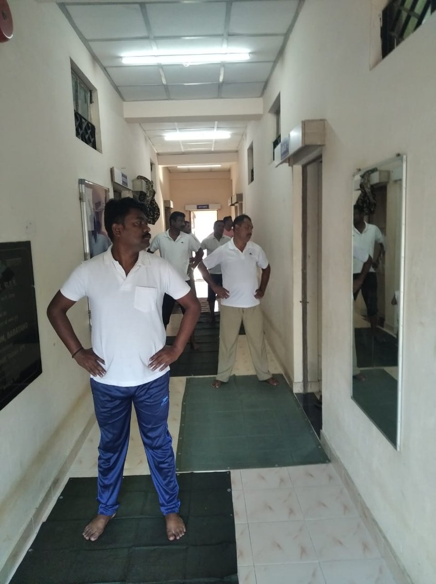 FireService_ANP's tweet photo. @ANFireService Fire-Fighters performs Yoga/Meditation as a Daily Routine #FSBaratang #FSKalighat &amp; #FSBilliground for Healthy lifestyle. 

@MediaRN_ANI 
@DGPANIslands 
@Andaman_Admin https://t.co/gEjVgId7tF