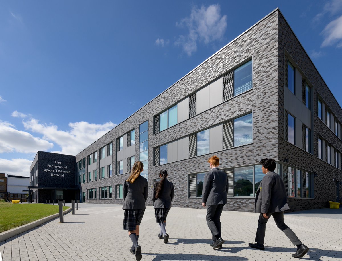 RTS_Twickenham's tweet photo. NEU Industrial Action - 02 03 2023: RTS is OPEN to Year 11 and EHCP students, 09:45-15:00. Years 7-10 have been sent resources. See email for full details for all year groups. https://t.co/4ysMCwGpTJ