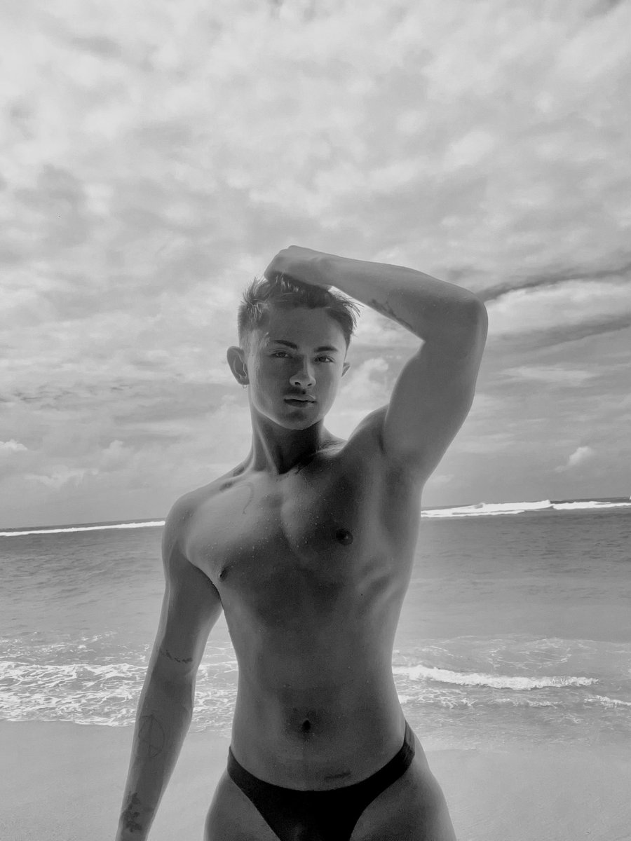 xrefrizalyudha's tweet photo. ☀️🏝️ https://t.co/Ist2j0S2nN