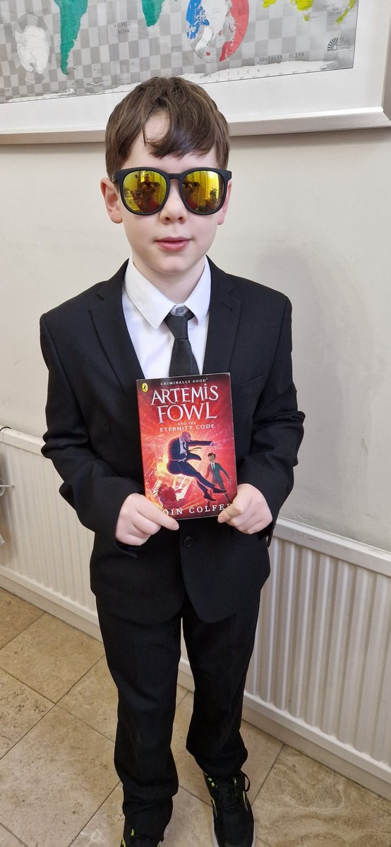 Northcol75's tweet photo. A very cool #ArtemisFowl for this years #WorldBookDay 
Thank you @EoinColfer for your inspiration!
#WorldBookDay2023 https://t.co/9BjciPslzL