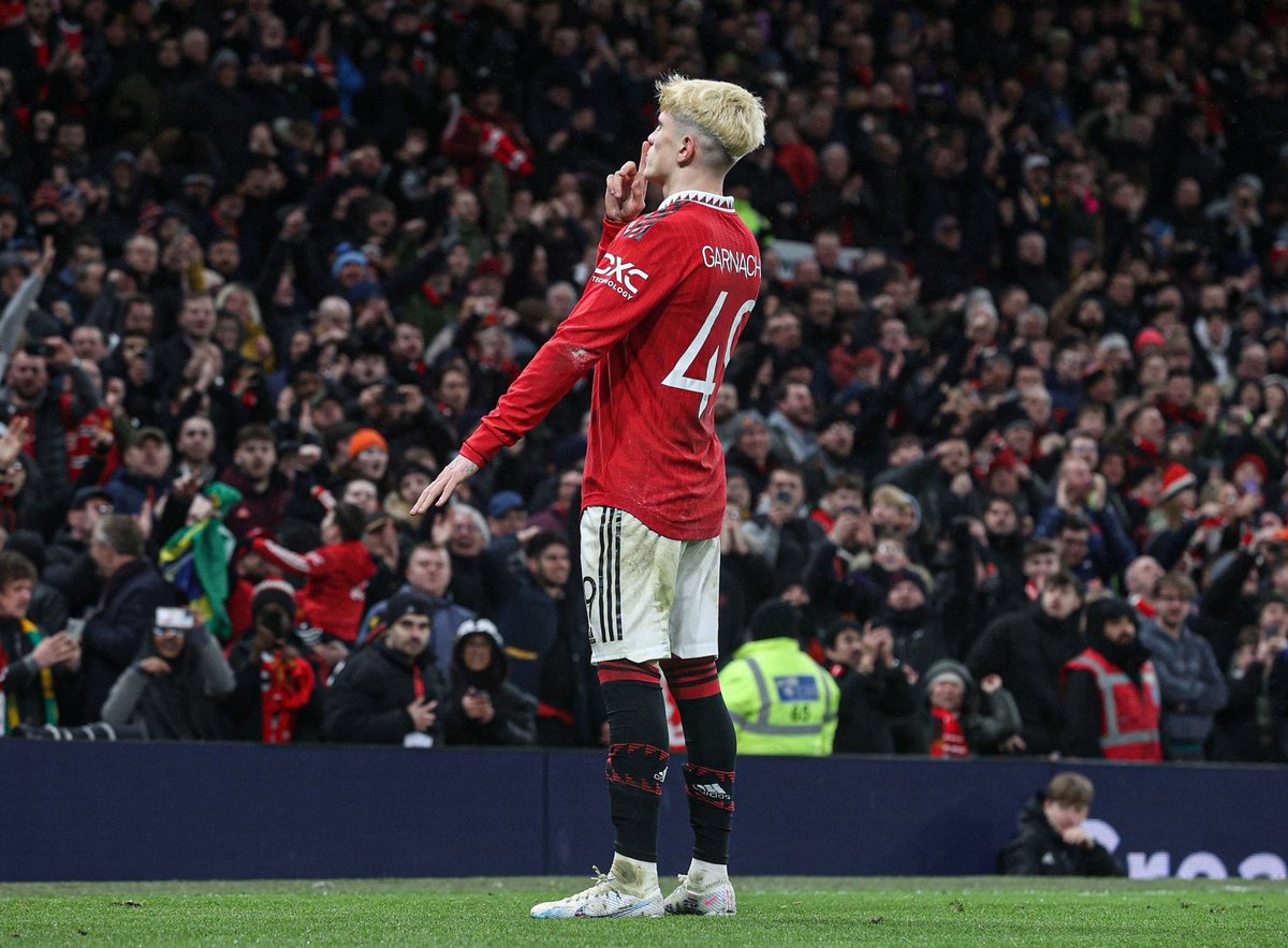 RedMarrow_'s tweet photo. I have said this before &amp; I'll say it again 

I NEVER want us to follow the Chelsea model &amp; buy every available player just for the sake of it. There must always be a route for Academy players into the 1st team. Else we might never see a Rashford or a Garnacho. Thats our identity https://t.co/WwTmIxDOqD