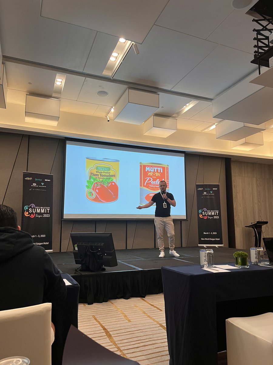 Listening to <a href="/robertniechcial/">Robert Niechcial</a> one of the best SEOs on this planet.

He came from Poland, to teach us how to make Pizza. :)

A great talk about SEO with great insights.

Shit in Shit out.

#seomasterysummit via <a href="/mastery_seo/">SEO Mastery Summit</a>