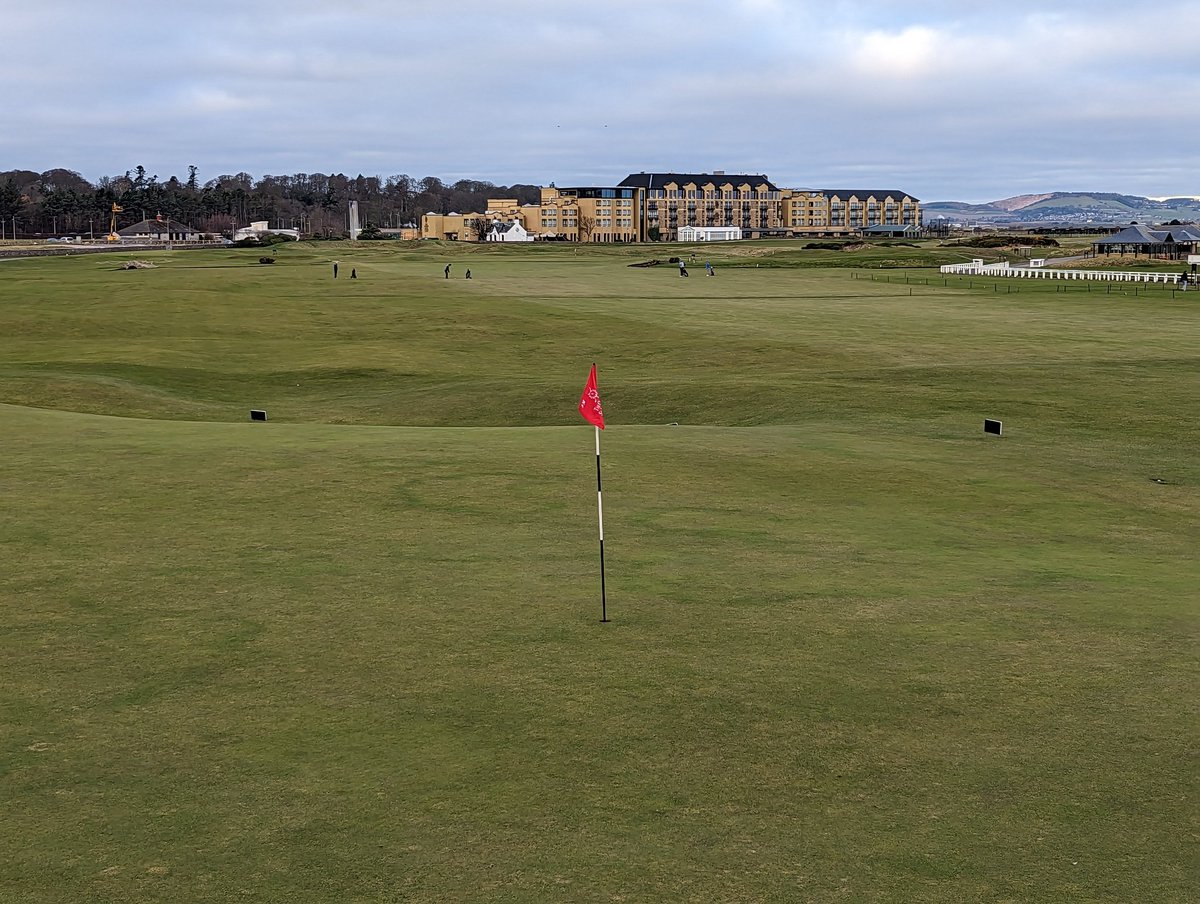 Back from another trip up at St Andrews to celebrate George's 22nd birthday. He's on finishing straight now as end of mchem is only two months away...