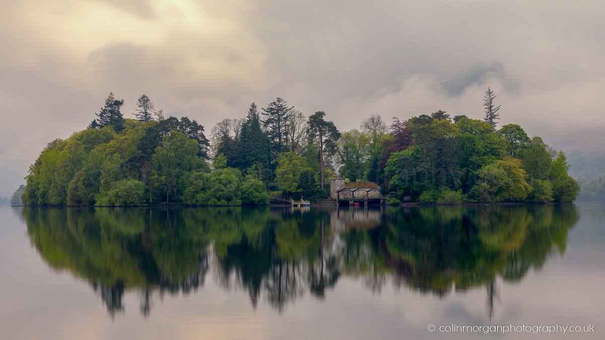 Derwent Island Reflections
#lakedistrict #derwentisland #dawn #derwentwater #mist #reflection #lakedistrictphotography #lakesphotography  #thelakedistrict #lakedistrictnationalpark #leisurepics #colinmorganphotography #outandaboutpublications #photosofbritain #visitengland