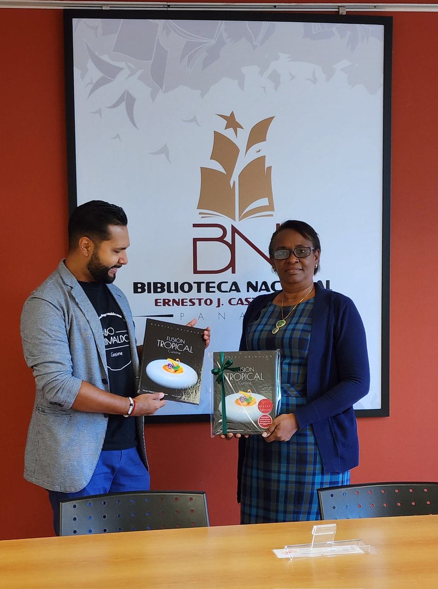 gabogrimaldo's tweet photo. Un momento tan esperado, cumpliendo con la ley panameña, haciendo entrega de los ejemplares de mi libro Fusión Tropical Cuisine a la Biblioteca Nacional. Libro galardonado en 3 categorías #GourmandAwards 2023. #Panama #FusionTropica #Masterchef #MasterchefPanama #Libro #Cookbook https://t.co/qb41iNBIrb
