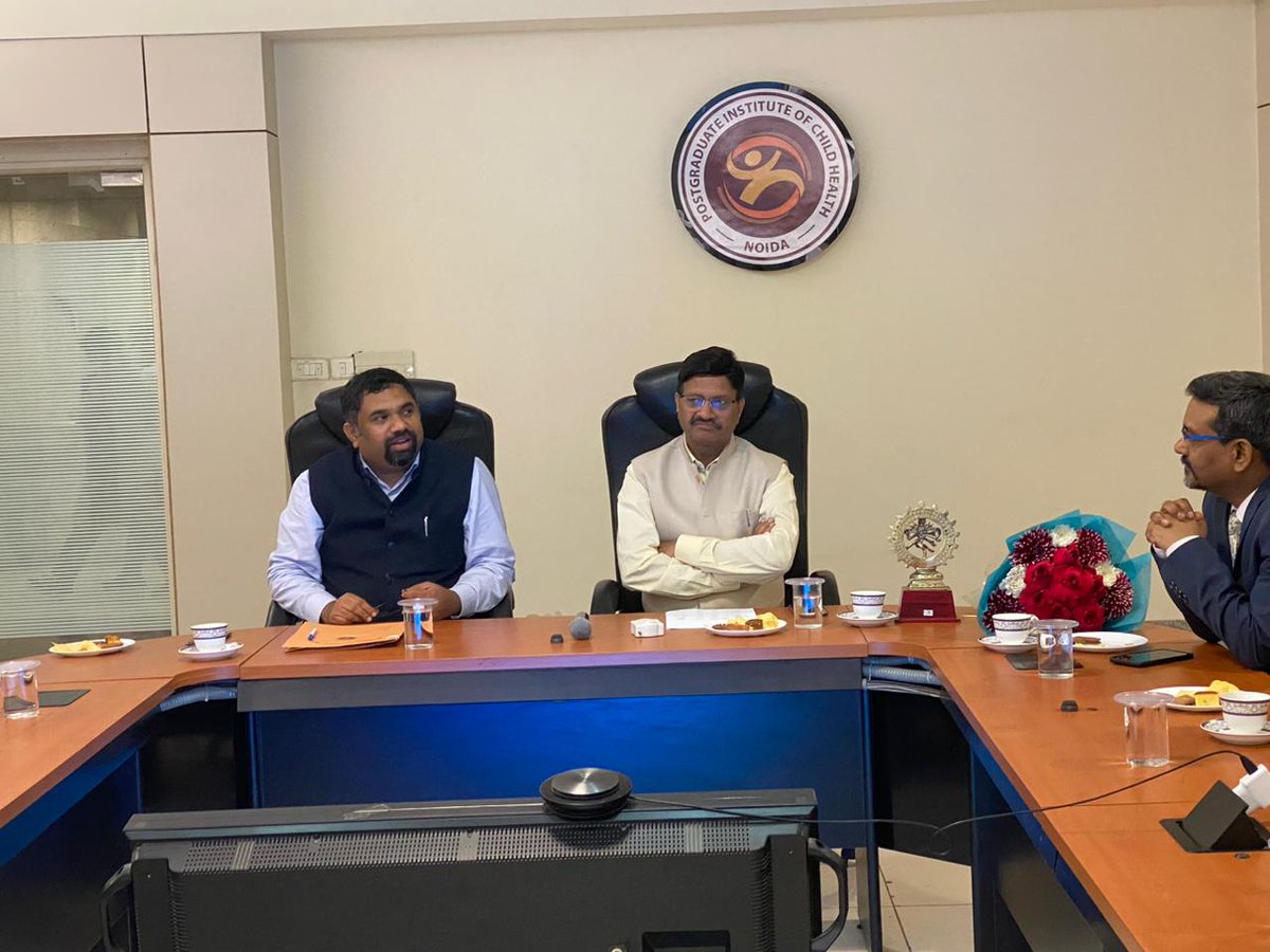 dhaatrimilkbank's tweet photo. Dr Santosh Kumar, Founder Director, @dhaatrimilkbank and General Secretary Sushena Health Foundation visited Post Graduate Institute Of Child Health, Noida in connection with establishing Milk Bank there.
#Breastfeeding #Dhaatri #Sushena #MAA #NHM #GOI #SupportBreastfeeding https://t.co/Y0TTyzCTiB