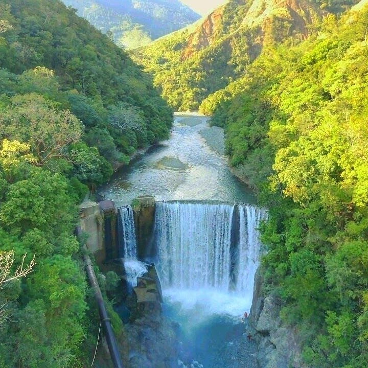 jamaicansdotcom's tweet photo. Look at this wonderful view of Reggae Falls 💦🌳☀️ Check out more about Reggae falls here - https://t.co/tZQCRTHL43 | 📷IG: jamaicaexperiences #ReggaeFalls #JamaicanWaterfalls #WeJaminate https://t.co/SZoytm8ZJA