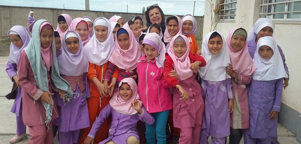 A l'occasion de #journeeinternationaledesdroitsdesfemmes et notre événement #femmevieliberté, projection du film " The Girls" de Fery Malek-Madani. Dimanche 12 Mars 13h-13h50, Halle Saint Pierre, Paris. <a href="/fidh_fr/">FIDH</a> <a href="/ARMANSHAHR_OA/">OPEN ASIA|Armanshahr Foundation</a>