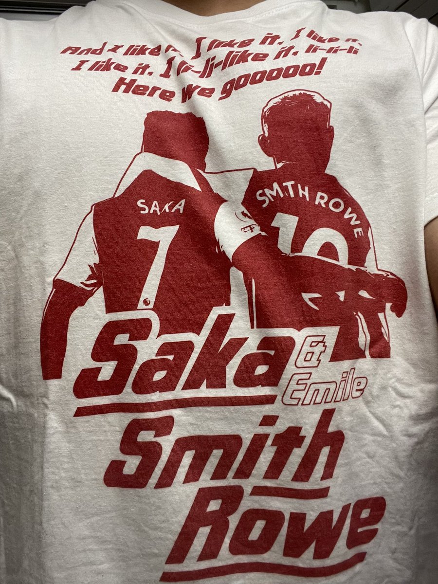 toriguna's tweet photo. 暖かくなってきたので本日はサカ&amp;スミスロウTシャツで就寝致します。
#arsenal #アーセナル https://t.co/aLetIambUT