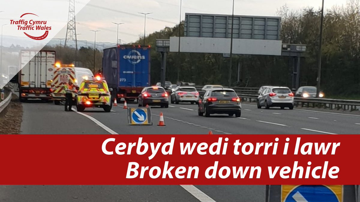 TrafficWalesS's tweet photo. ⚠️Warning⚠️
❗Broken down vehicle❗
#M4 eastbound J25 #Caerleon - J24 #Coldra.
Lane 1 closed | Traffic Officers are on scene. https://t.co/ZJjhNFjzBU