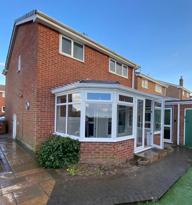 MDG_Mansfield's tweet photo. Re-vamp your existing conservatory and bring it back to life with new frames and a solid roof https://t.co/z9UUysW7QV