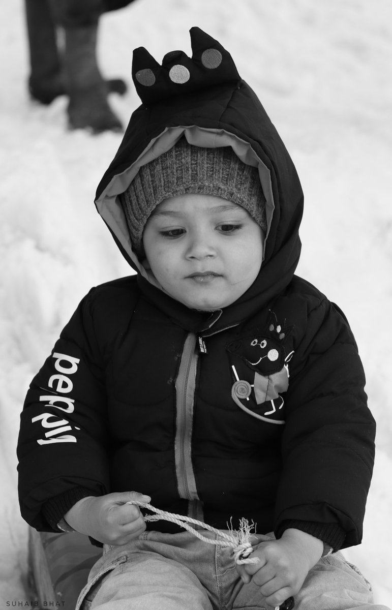 Childhood is practically the most beautiful part of a person's life. 

#netgeoyourshot #candidphotography #childreninkashmir #snowphotography #photooftheday #photographylovers #2023