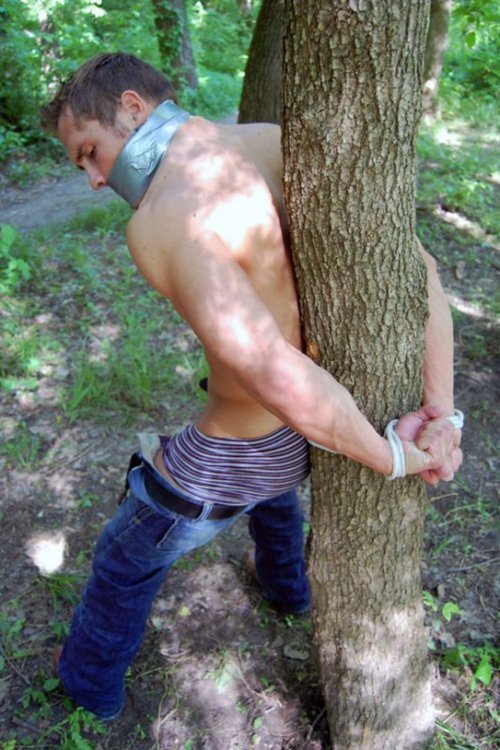 You, this summer, deep in the countryside. 

#findom #gayfindom #footslave #footfetish #businessman #fetish #Londongay #gaylondon