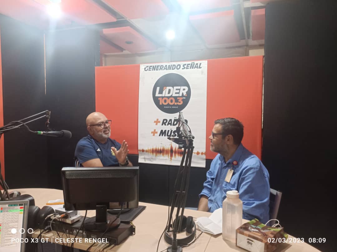 📢#Entérate || En @Lider1003 El Ing. Gustavo Flores Vicepresidente Administrativo explicó que @BriqOrinoco_CVG es una Planta de Reducción directa de material de hierro proveniente de las minas de nuestro imponente escudo Guayanés. #ProducirEsIndependencia #CVGTrabajamosParaTi