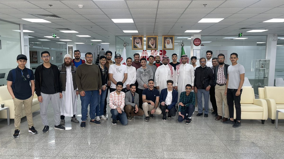 ISAKFUPM's tweet photo. يوم مميز وثري بالمعرفة حضيناه في زيارة للشركة العريقة في مجال الكهرباء والأتمتة، ABB 😍🙏🏼

#ISAKFUPM
#KFUPM
#ABB https://t.co/WMv8qKkXri