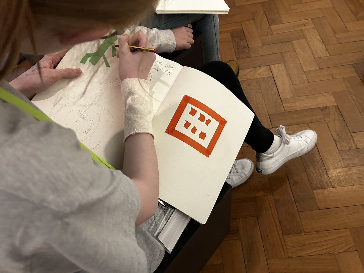 HansonTechArt's tweet image. 1st stop, sketching in the galleries. Trying out different methods of sketching including drawing on your head! #designlabnation