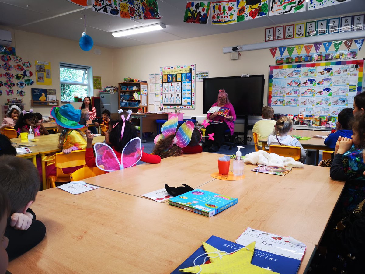 River Valley CNS (@cnsrivervalley) on Twitter photo A huge thank you to childrenâs author <a href="/debbiedeegan1/">Debbie Deegan</a> for visiting our school today to read her magical book Please Tree, Save My Bees to our classes đ<a href="/WorldBookDayIE/">WorldBookDayIE</a> A huge thank you to childrenâs author <a href="/debbiedeegan1/">Debbie Deegan</a> for visiting our school today to read her magical book Please Tree, Save My Bees to our classes đ<a href="/WorldBookDayIE/">WorldBookDayIE</a>