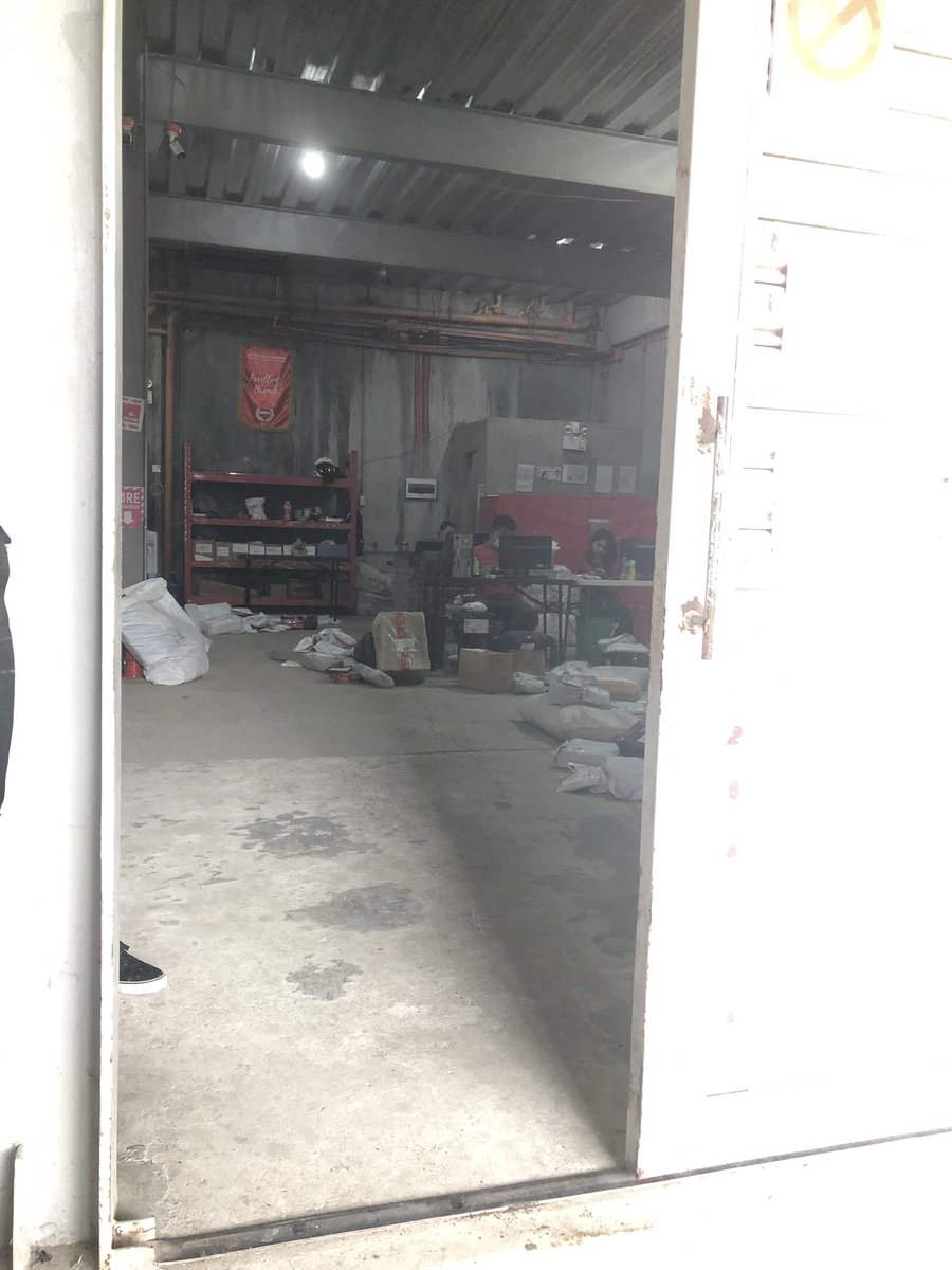 4HYUKAI's tweet photo. Hii! Update po okay na po ang flash &amp; j&amp;t exp dumaan po ako mismo sa branch nila today to check. Around Saturday po ako mag drop off. Thank you po for patiently wainting. https://t.co/y6PZybn1NJ