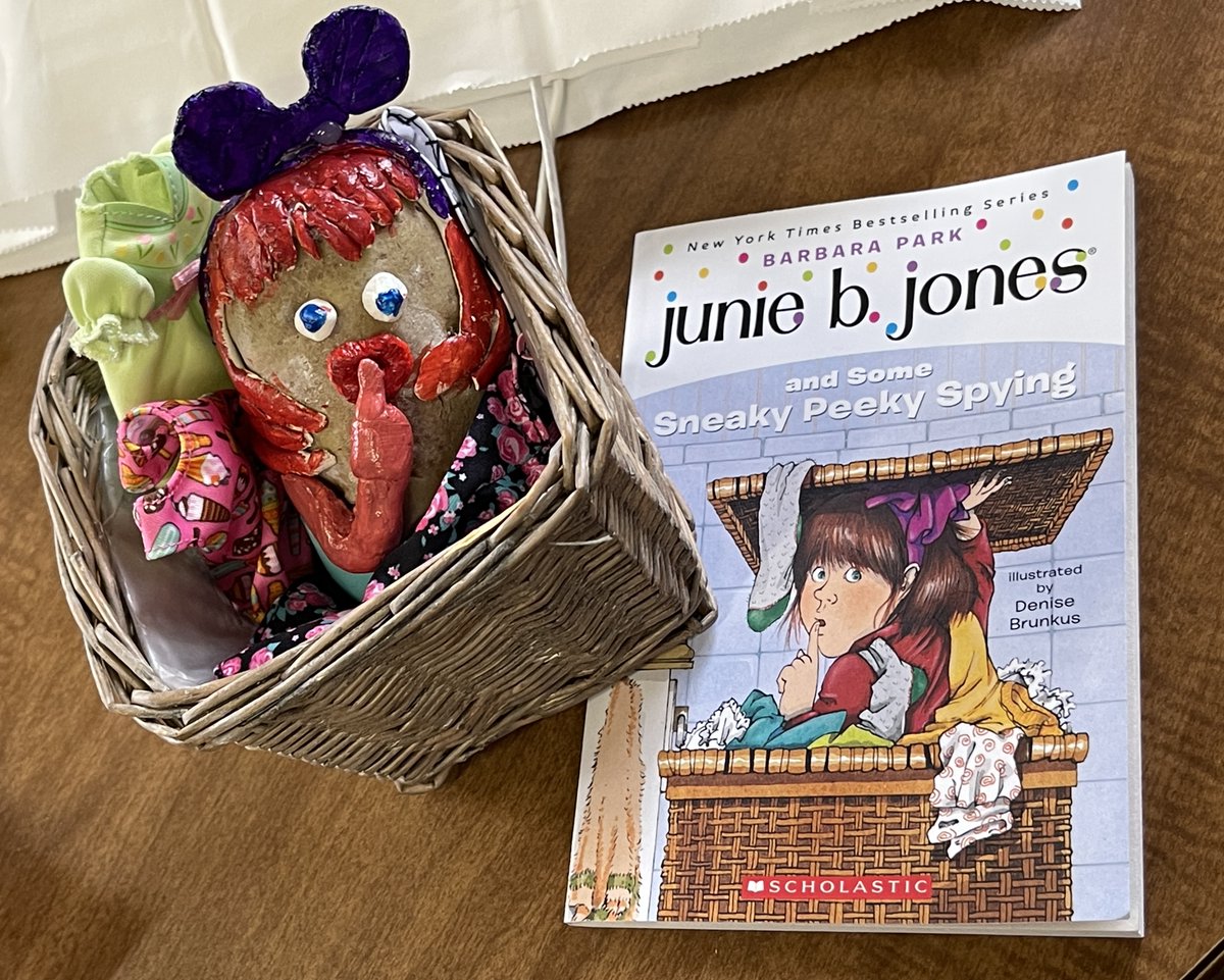 Bonny Kate Elem tweet media
