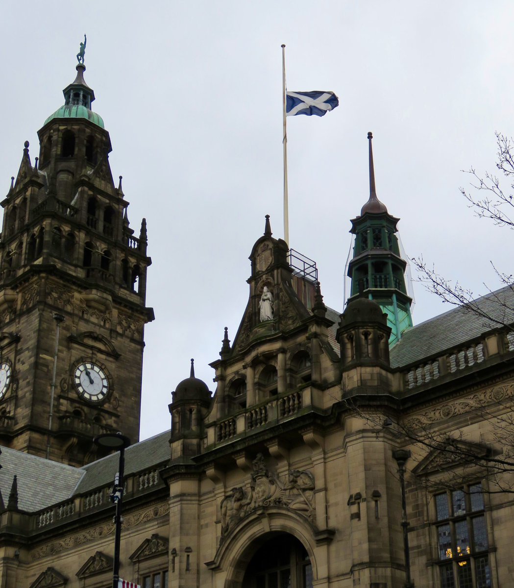 Sheffield City Council made a massive blunder yesterday, raising the wrong flag for St. David's Day! 

Here's the story of what happened @ShefNews: shefnews.co.uk/2023/03/02/she…

Thanks to @steelcitysnaps for some great photography.

#sheffield #sheffieldcitycouncil #StDavidsDay  #news