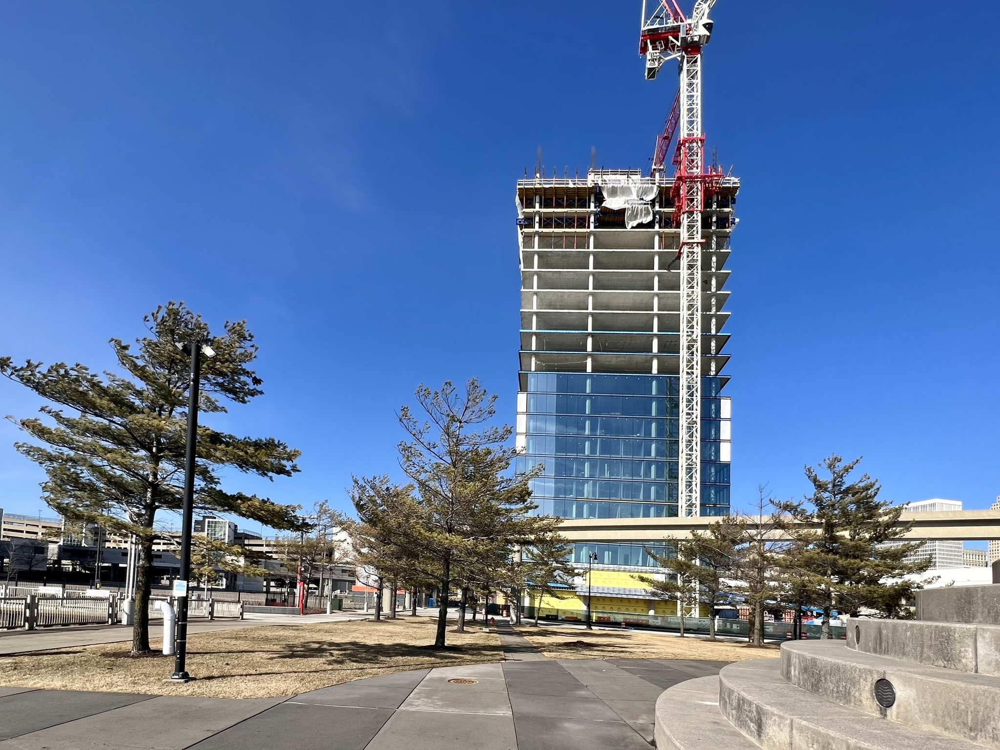 Detroit Development News on X: The Louis 25-story, 500 unit new  construction on the former site of the Joe Louis Future site plans include  expansion of Huntington Place, hotel(s) and street reconfiguration