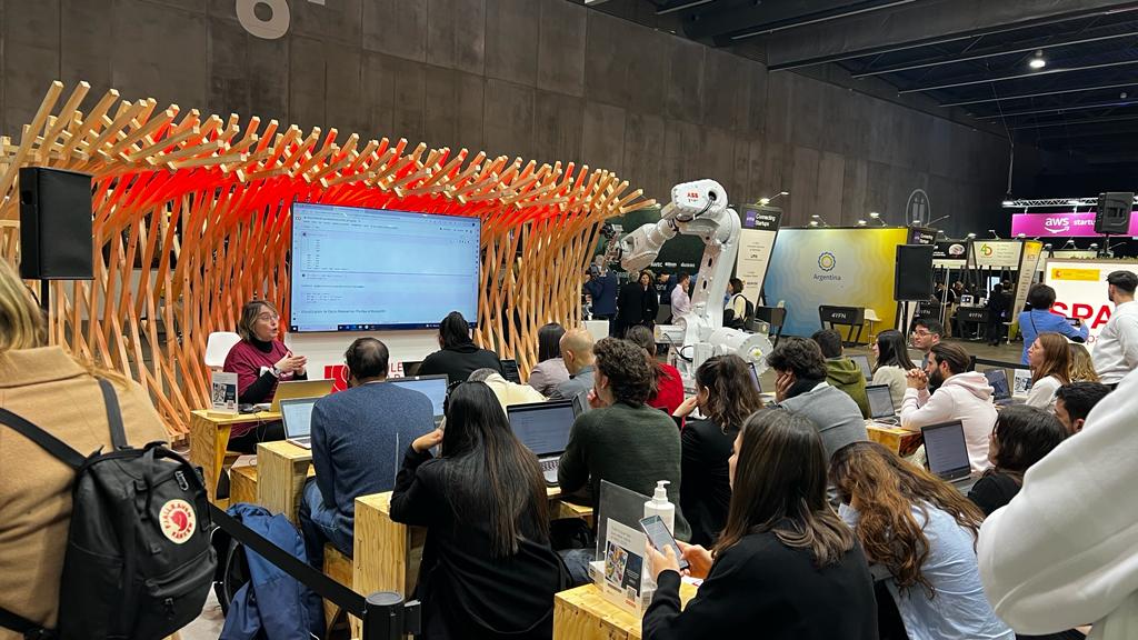 It's the final day of #MWC23 &amp; what a journey it has been! We've been so excited to showcase our innovations &amp; learn about the revolutionary technologies that are shaping the future. It's been an incredible experience!

#AI #IoT #MWC23 #Aizatron #AizatronUK #Innovation #4YFN