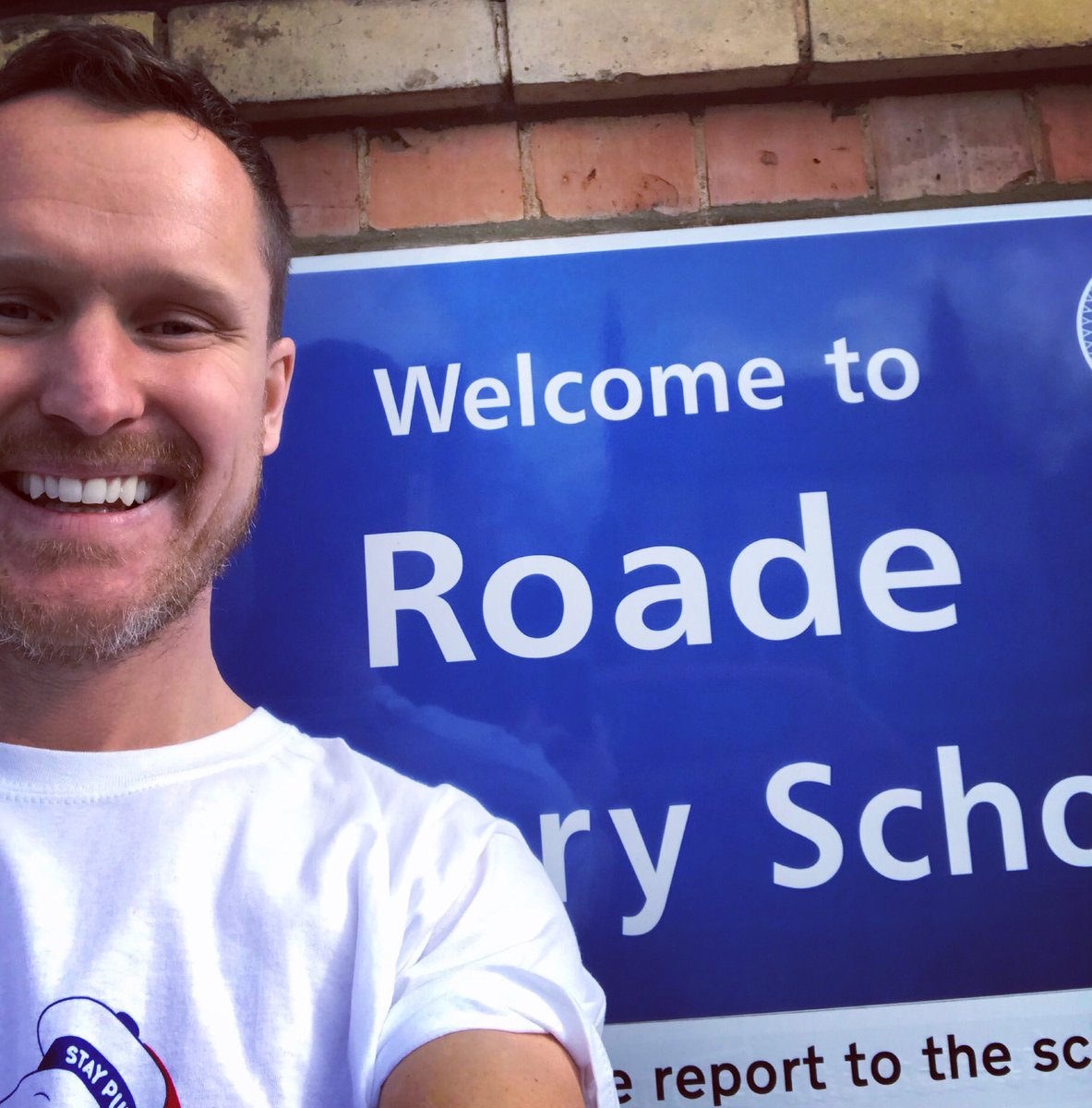 AuthorHenshaw's tweet image. #WORLDBOOKWEEK, day 3: Roade Primary School, #Northamptonshire 📚 #worldbookday #wbd #worldbookday2023 #northampton