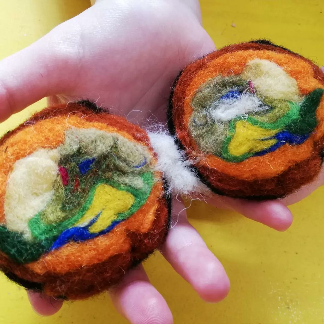 GabiMcgrath's tweet photo. There are several BLAST projects running at the same time right now in different schools. And we are discovering hidden magical worlds within. ❤️
#artsineducation @dublinwestec #felting #feltmaking #wetfelting #craft #craftskills #creativity #schoolworkshops #artistinresidence https://t.co/rVzrXkVfW0