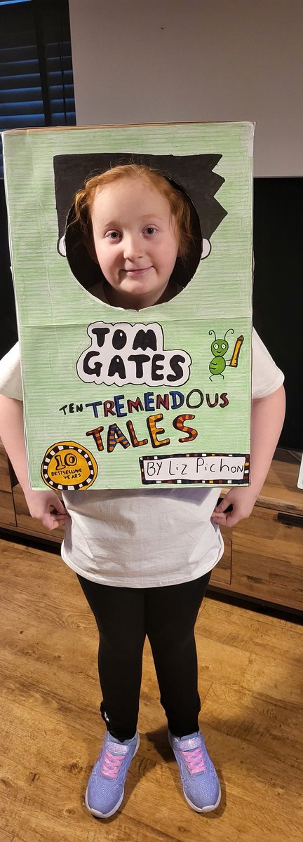 IanQueenuk's tweet photo. Emily's costume for world book day. She loves @LizPichon books so much she decided to go as a whole book. #WorldBookDay https://t.co/t45Yd1BIAl