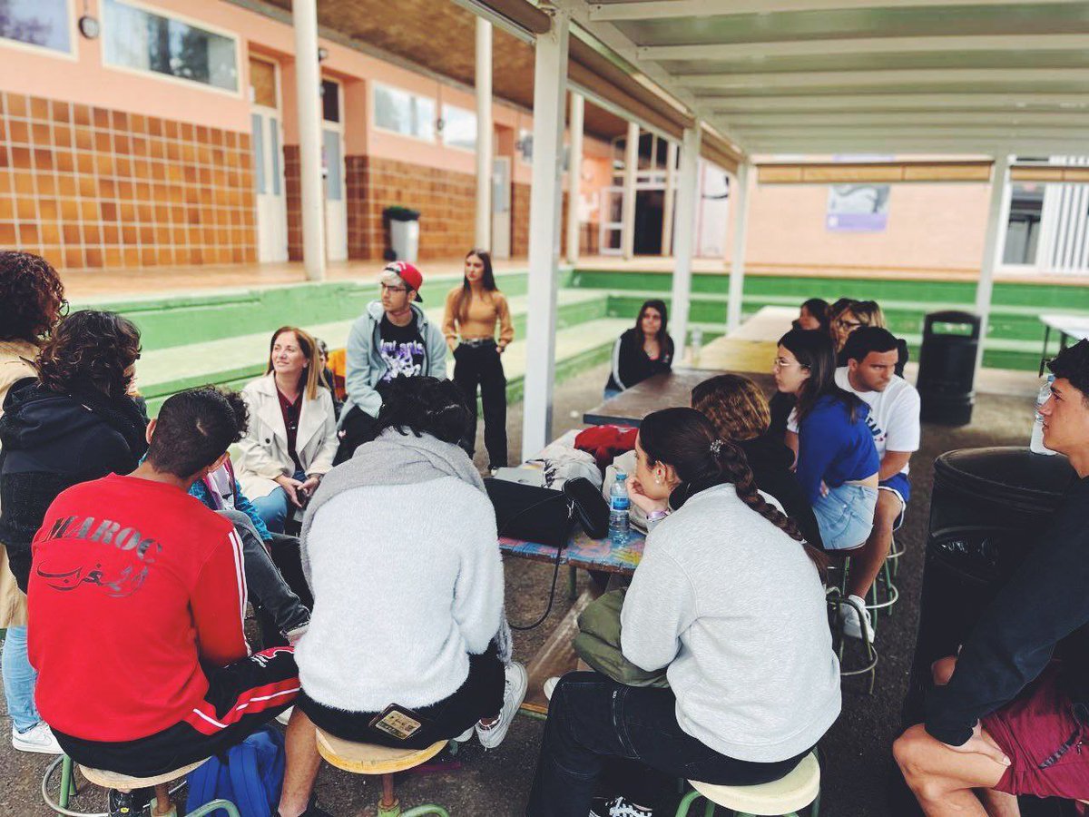 JuventudCanaria's tweet photo. 📝 El proyecto #MasProQuo #AulasPorLaInclusion llega a los institutos de las islas de Gran Canaria, Fuerteventura y La Gomera para crear entornos más inclusivos https://t.co/qVMPi19d4P