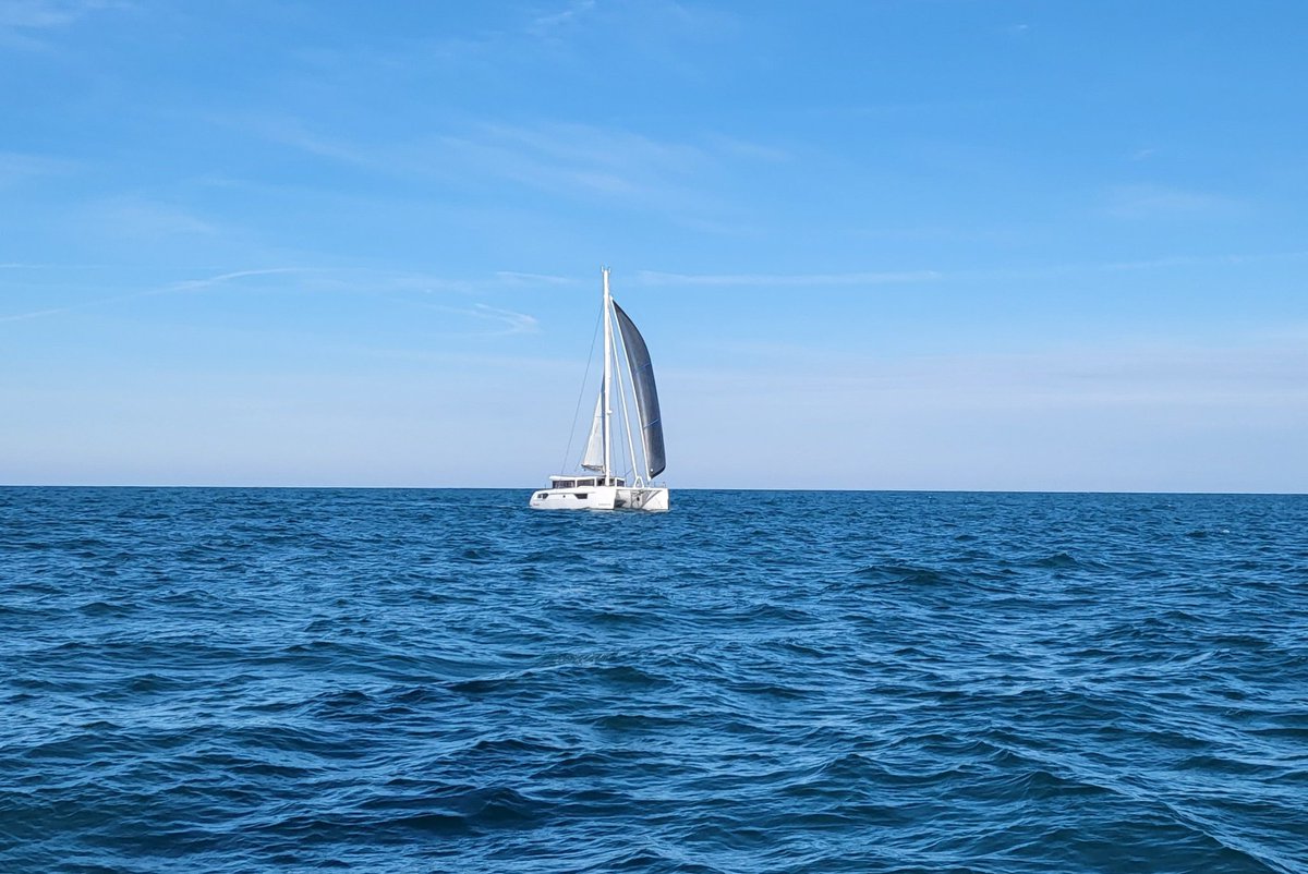 multihullmgr's tweet image. Windelo - All the Windelo catamarans are recognizable by their impeccably designed slim well-balanced hull, designed by the architecs Christophe Barreau and Frédéric Neuman to enhance performance catamarans and seaworthiness
#windelo #multihull #multihullsailing