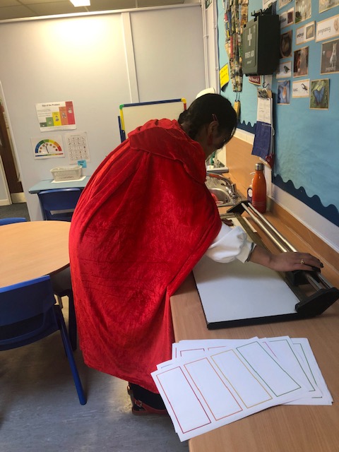 HandfordHallPS's tweet photo. Little Red Riding Hood and Hermione Granger are getting ready for lessons... 
#schoolofmagic https://t.co/GdCkHTG33f