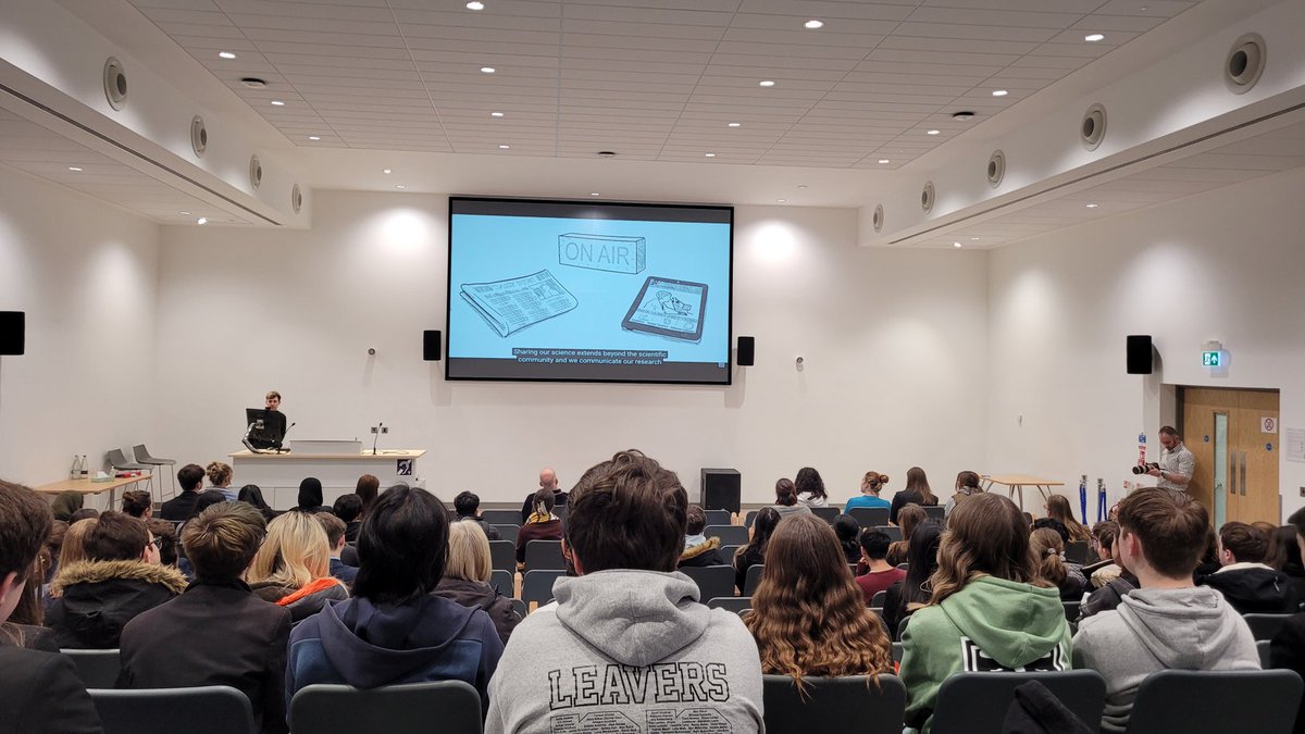 We are @BabrahamInst for #SchoolsDay with some of our year 11 students today. An excellent insight into the world of bioscience.