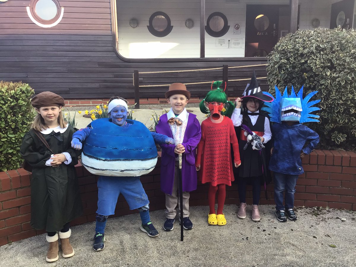 HawthornsLS's tweet photo. We love books and celebrating World Book Day 2023! @WorldBookDayUK @HawthornsSchool https://t.co/Uo0abEVOXe