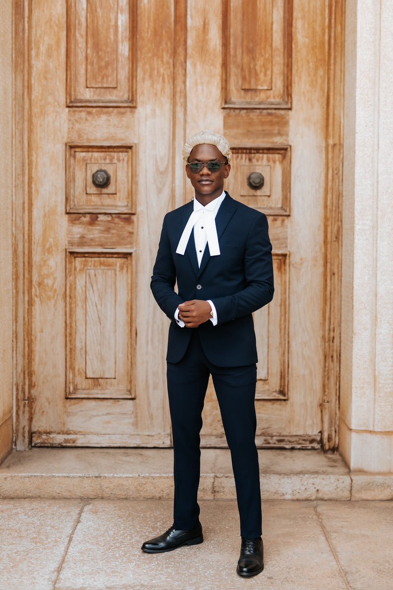 KabweNkunta's tweet photo. 01.03.23. I was privileged to have been admitted to the Zambian Bar and joined the noble ranks of Legal Practitioners. https://t.co/yVHadyJJwU